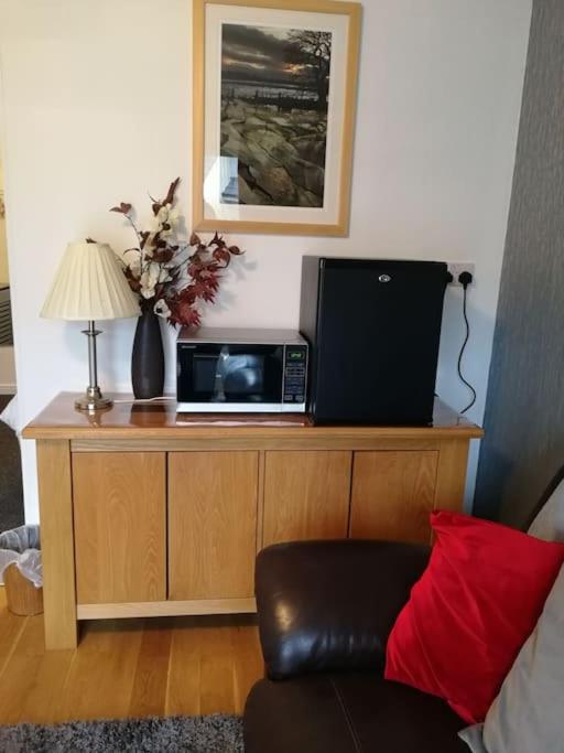 Avalon Studio. Comfy Well Equipped Cosy Studio. Авимор Екстериор снимка
